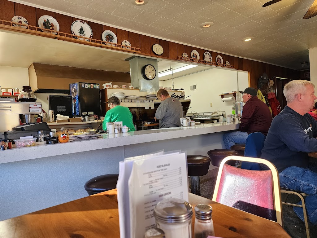  Penny's Erin Restaurant & Motel