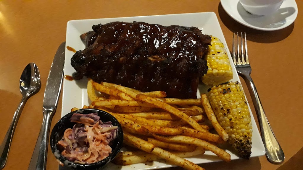  Oakes Sports Bar & Grill