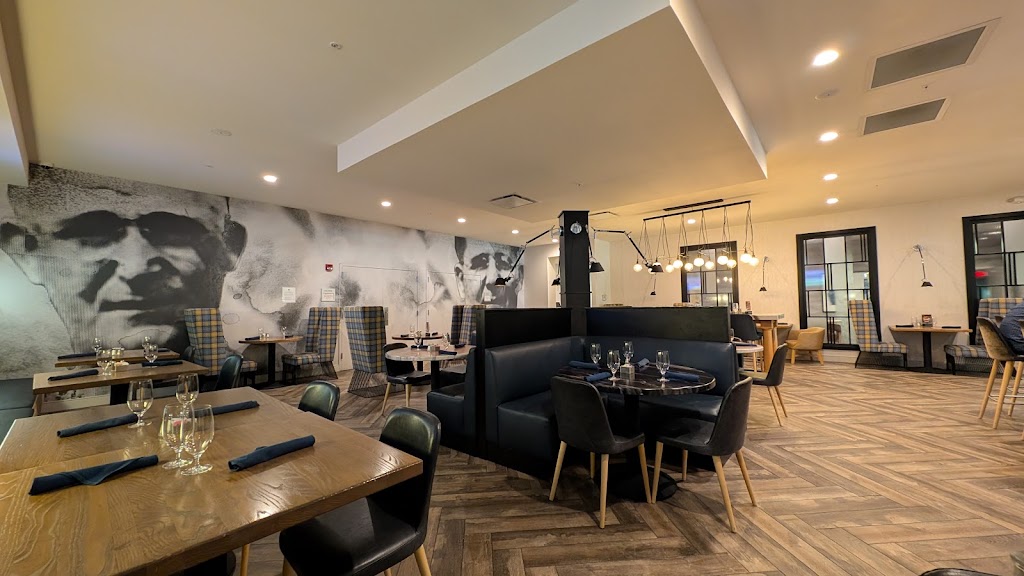  Urban 80 Kitchen + Bar