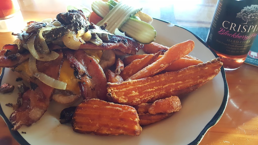  Barn Restaurant & Bar