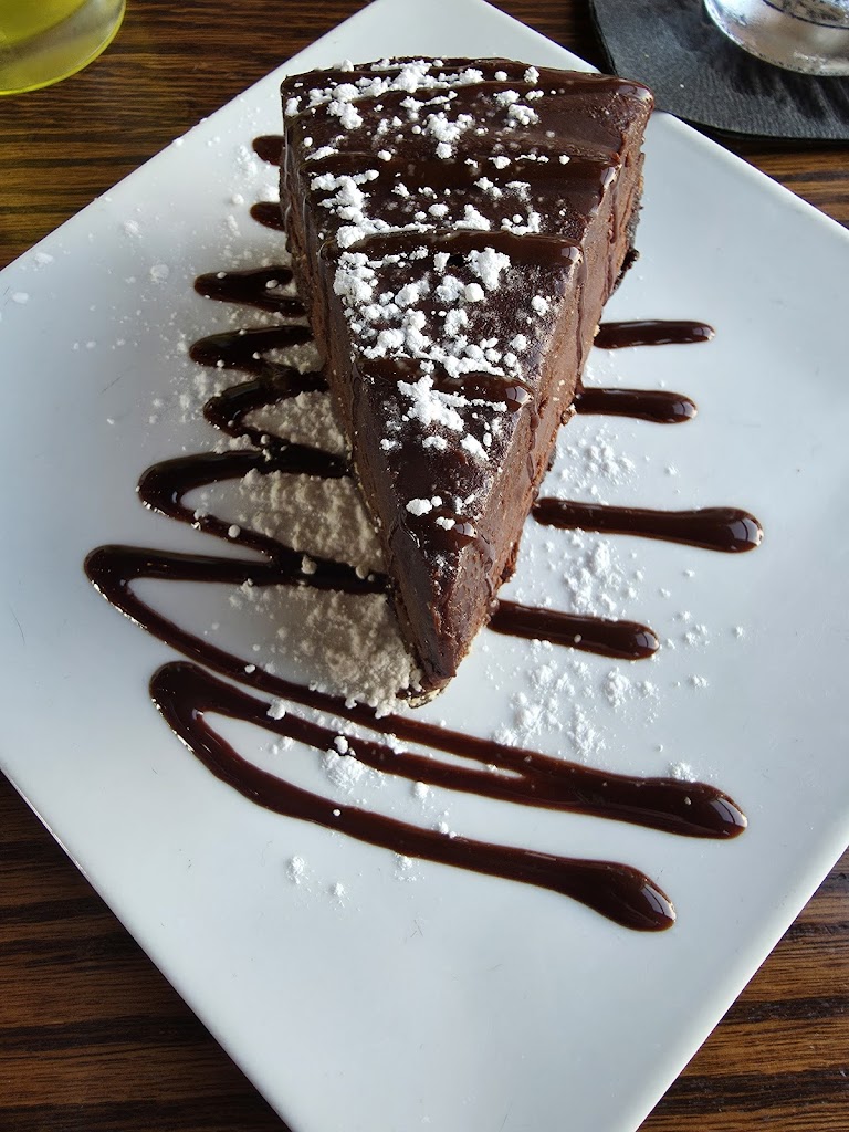  Fratellos Riverfront Restaurant