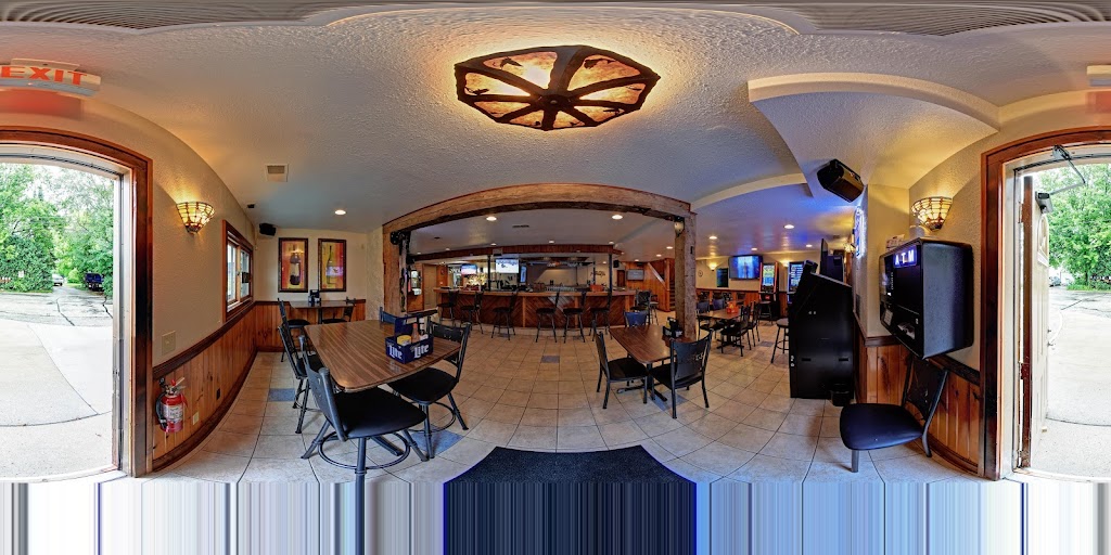  Uncle Larry’s Rustic Inn