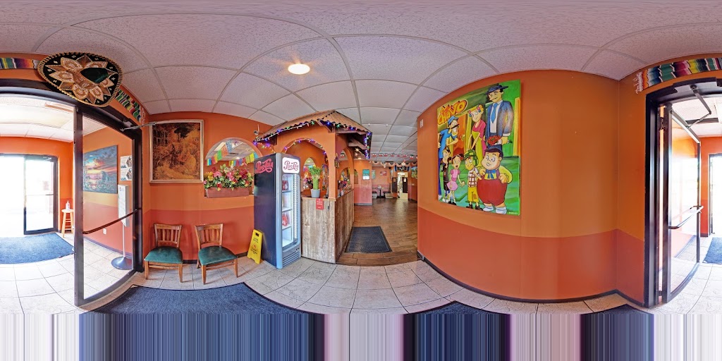  La Banvanera Restaurant & Cantina