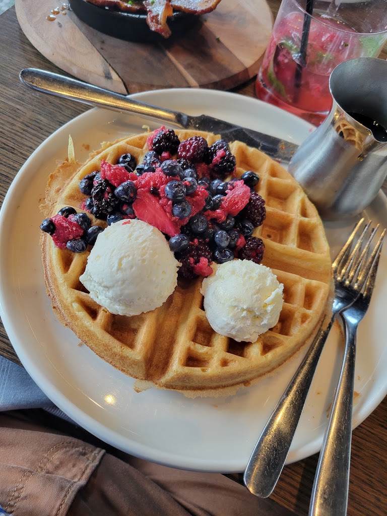  The Bridgewater Modern Grill