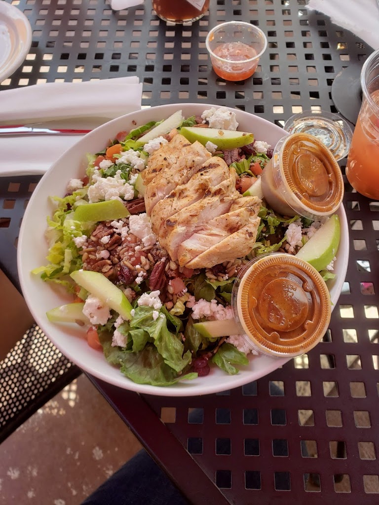  Popeye's on Lake Geneva