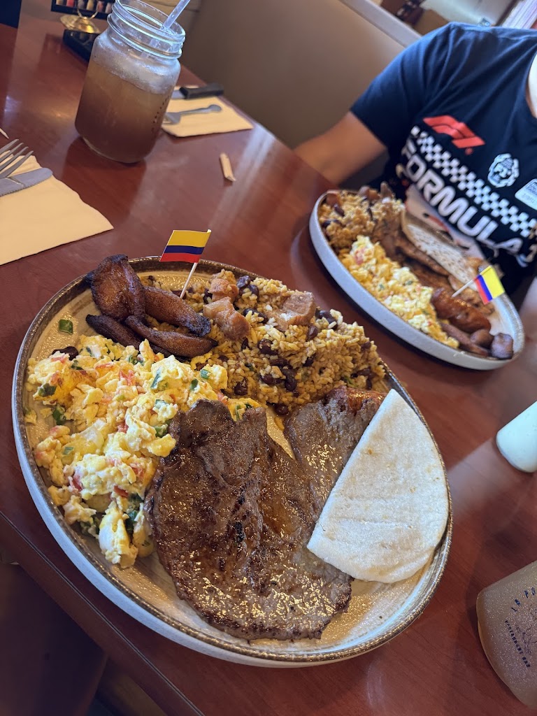  La Pollera Colombiana Restaurant