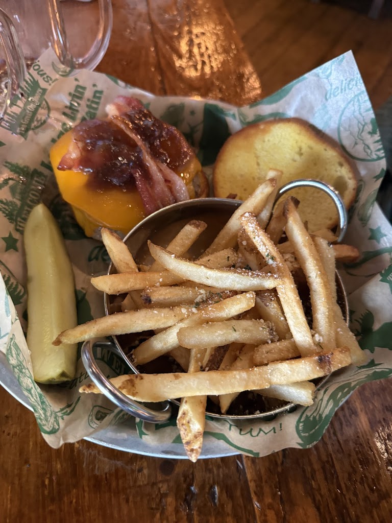  Smilin Moose Lodge Bar & Grill