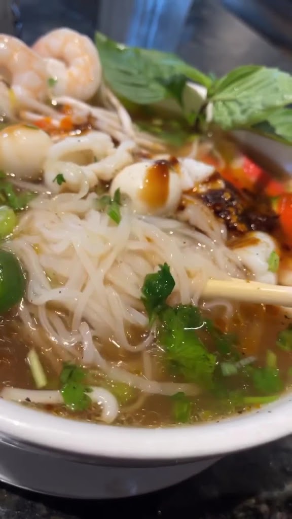  Phở Ever Hales Corners