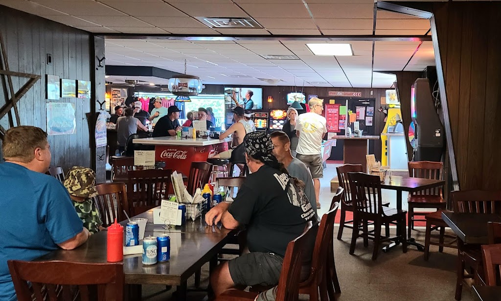  Utica Bar