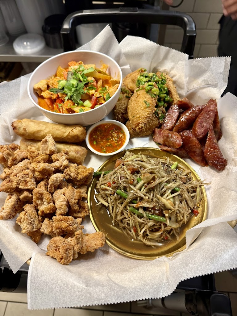  Bamboo Breeze Bar and Lounge