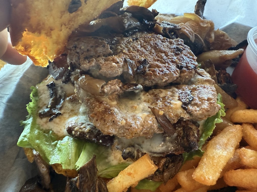  Brickhouse Craft Burgers & Brews