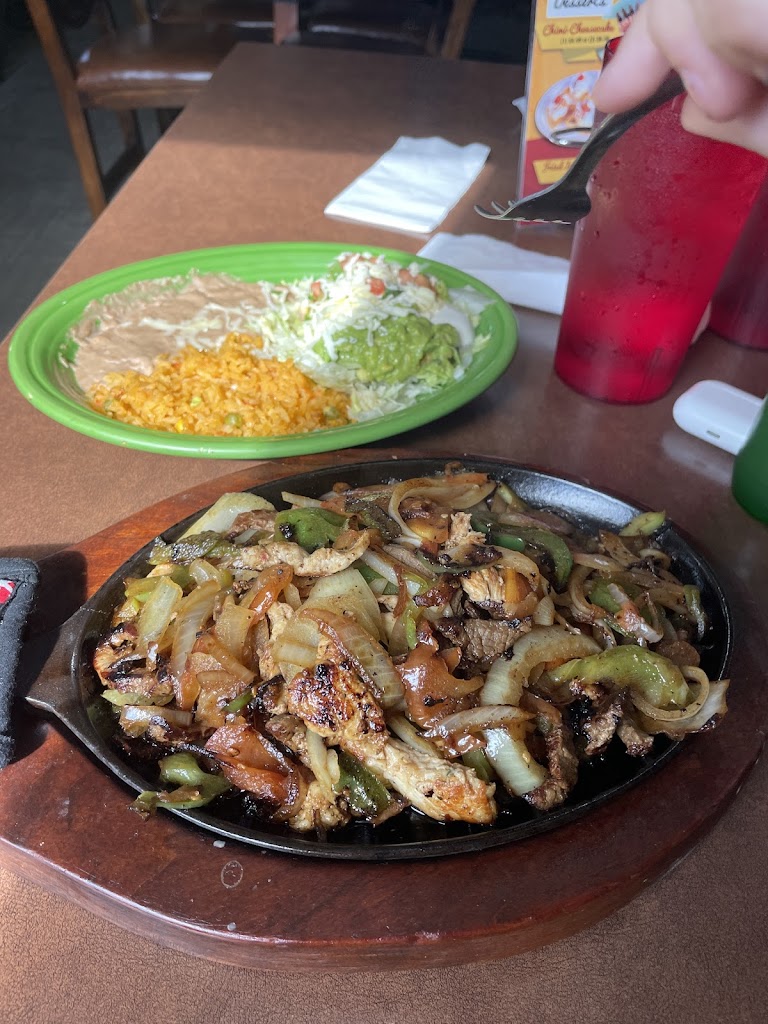  Luna Maya Restaurant