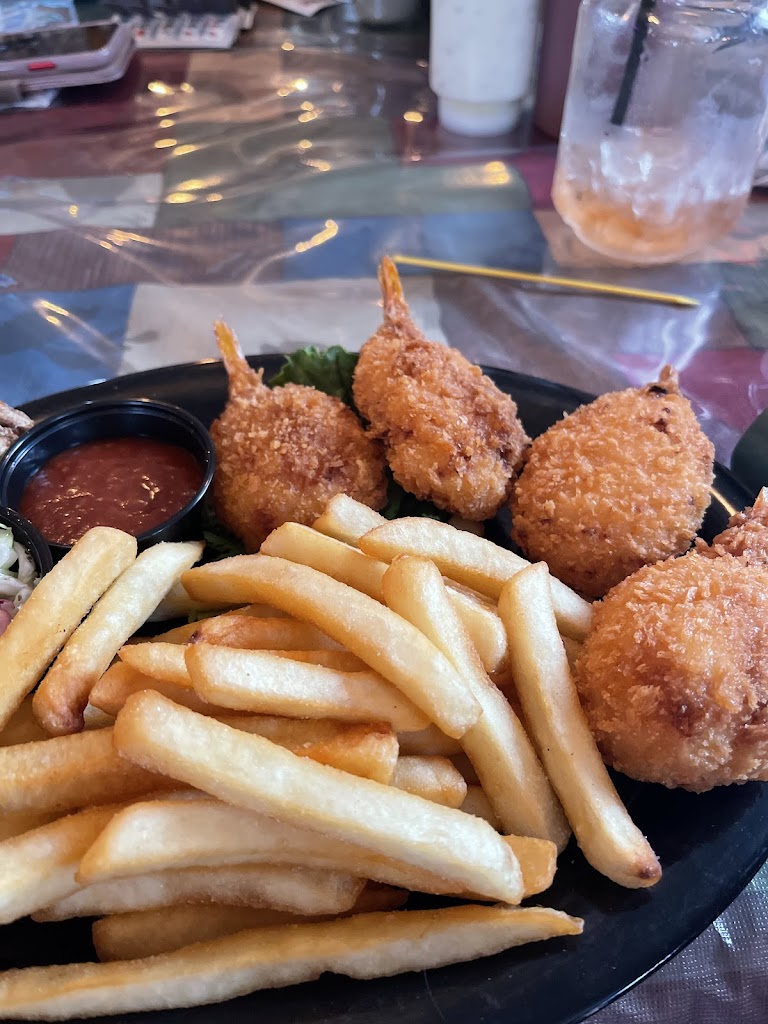  Kippy's Bar and Grill