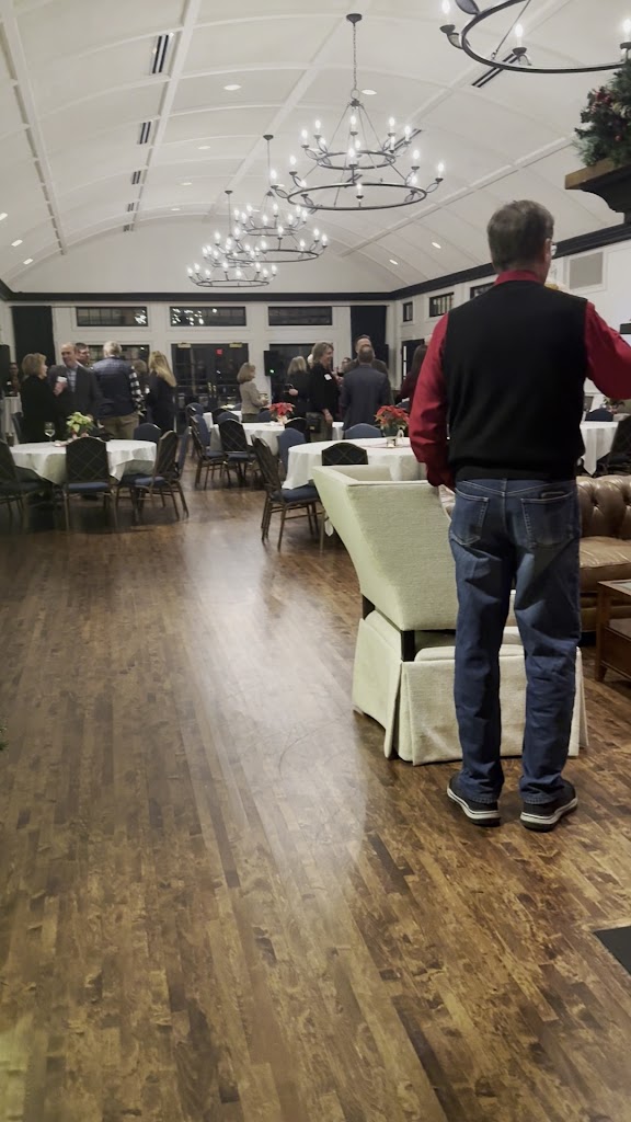  Oconomowoc Lake Club