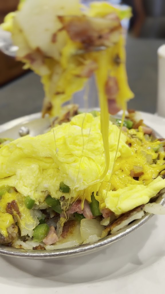  Faros Restaurant & Cocktails