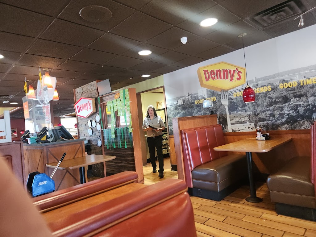  Denny's