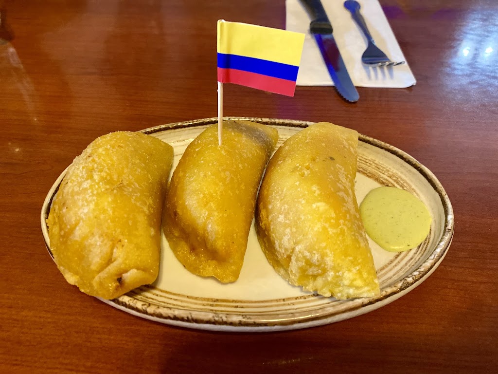  La Pollera Colombiana Restaurant