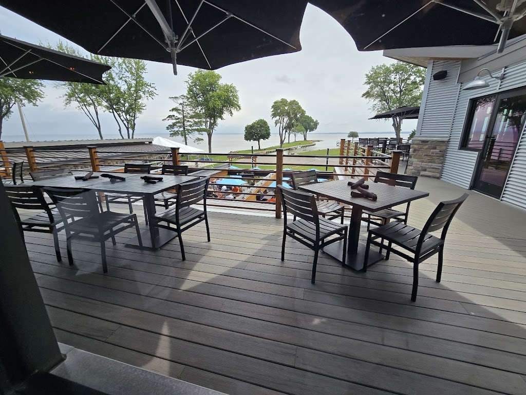  TJ's Harbor Restaurant