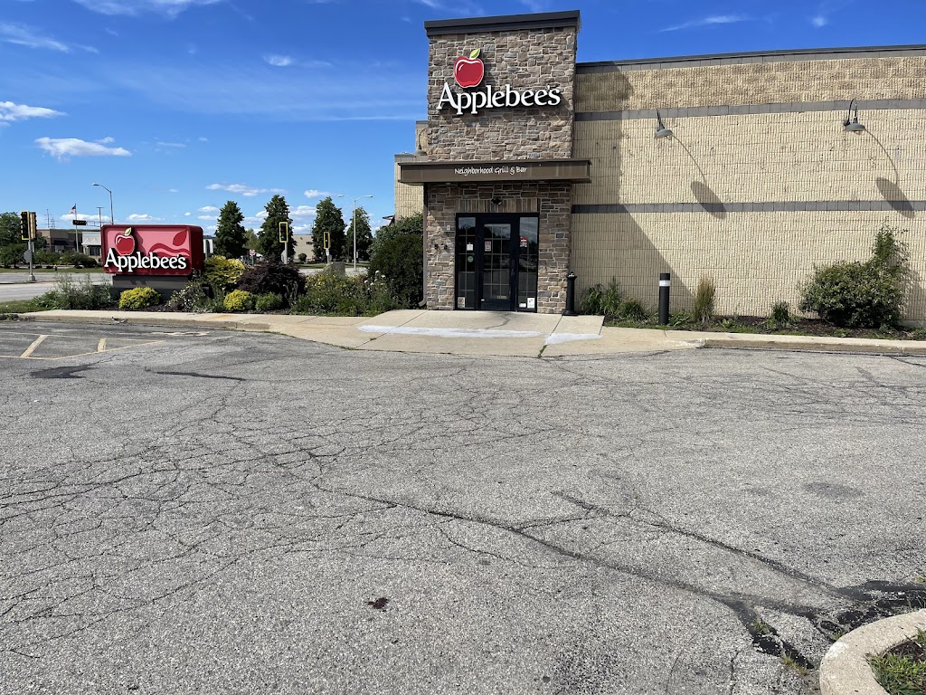  Applebee's Grill + Bar