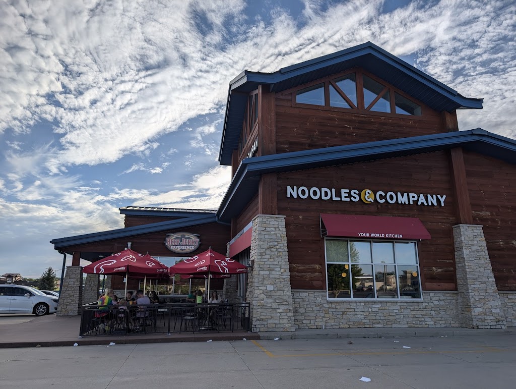 Noodles and Company