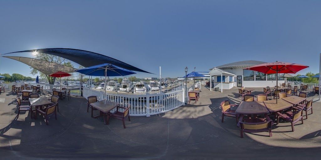  Huck Finn's On the Water