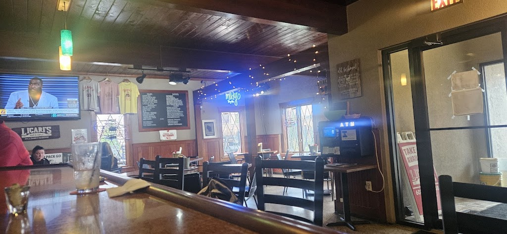  Licari's Bar & Grill