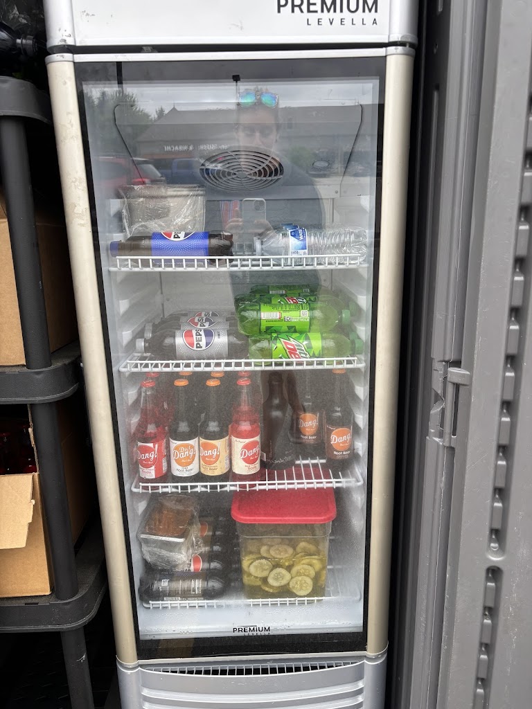  Bangin' Burgers (Food Trailer)