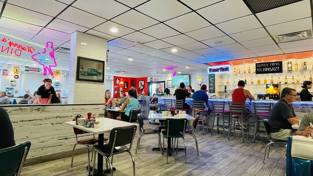  Dina's Diner