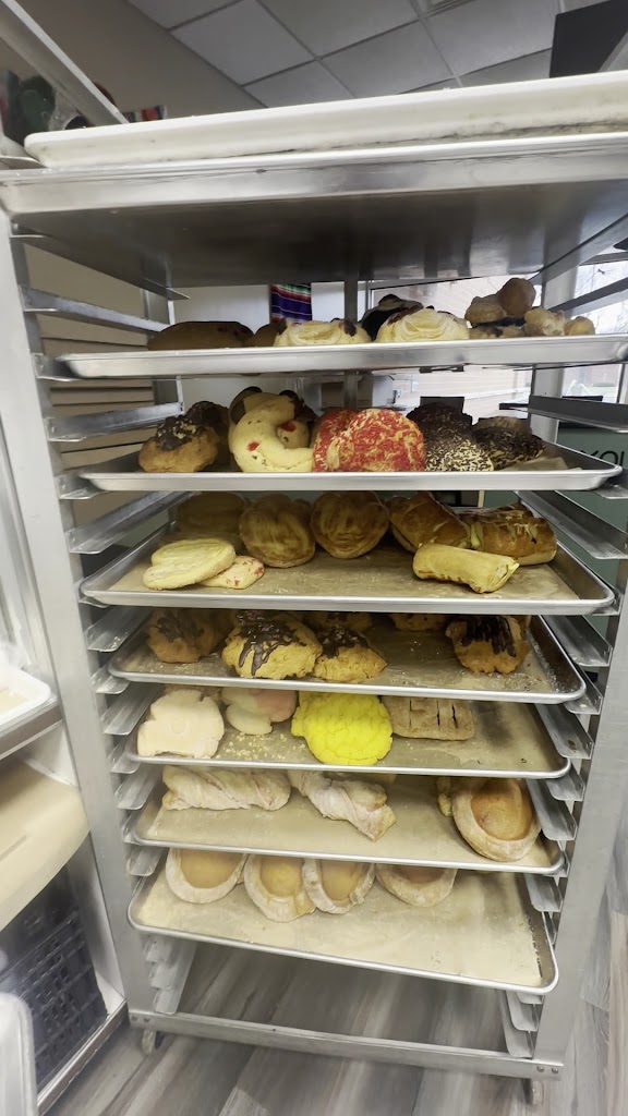  Los Atlantes Mexican Restaurant & Bakery