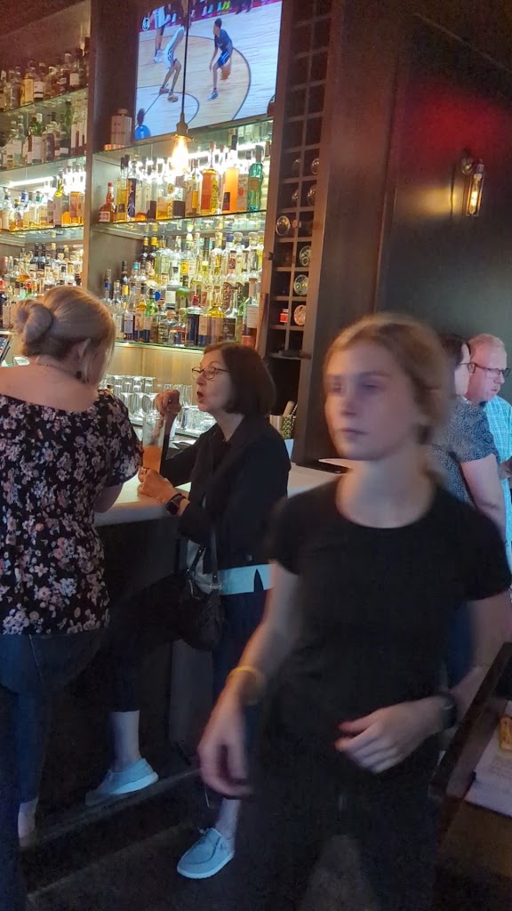  LoLo American Kitchen & Craft Bar Hudson