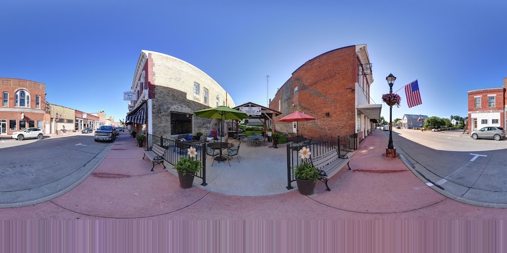  Water Street Market & Cafe