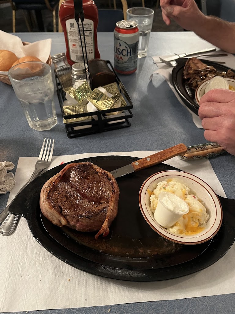  Bob & Laura's Supper Club