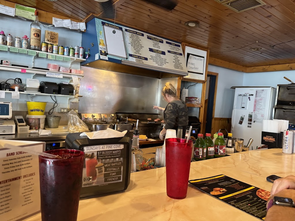  Pine Cove Lakefront Bar & Resort