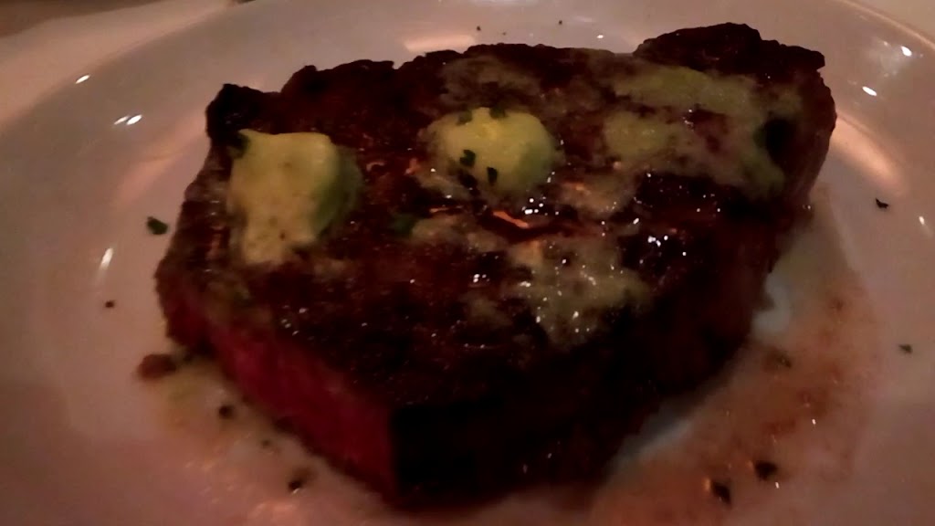  Fleming’s Prime Steakhouse & Wine Bar