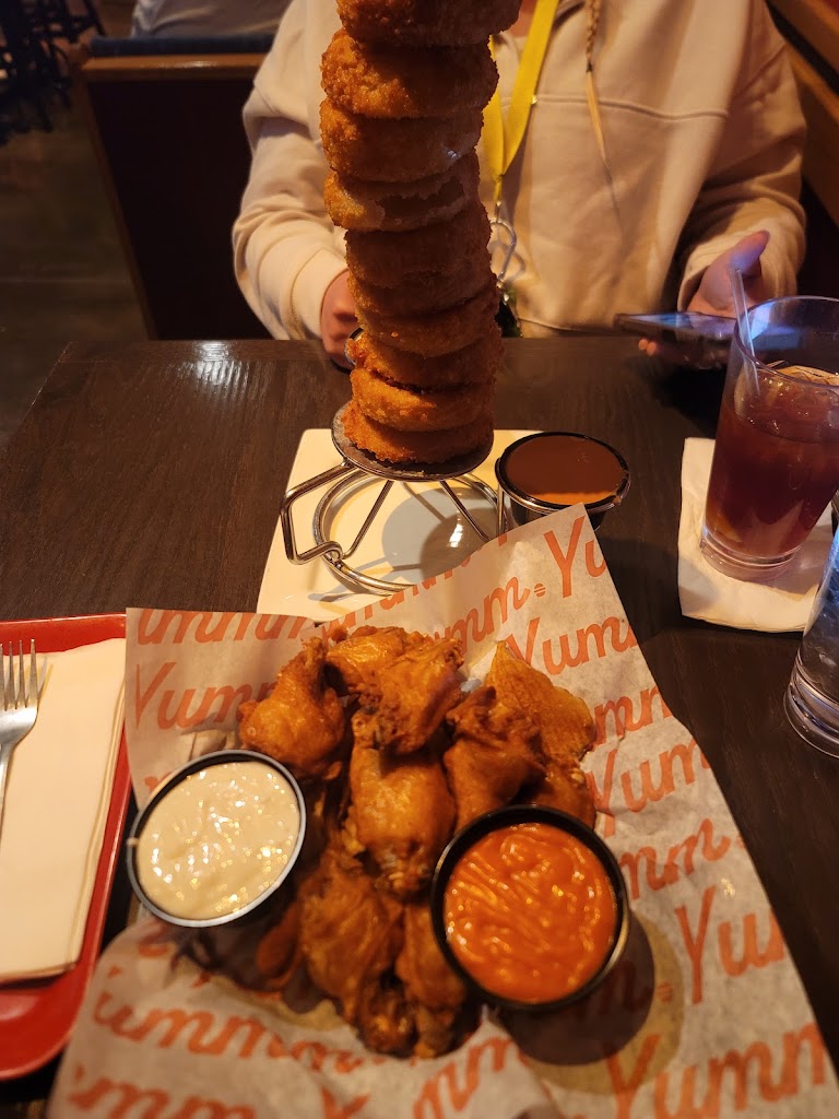  Red Robin Gourmet Burgers and Brews