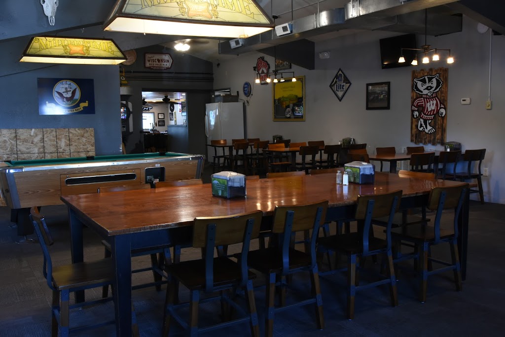  Lawrence's Pub and Eatery