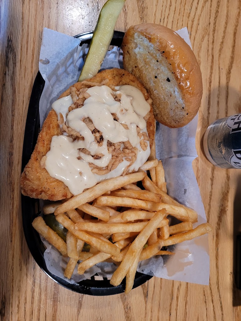  Kyote's Den Bar & Grill