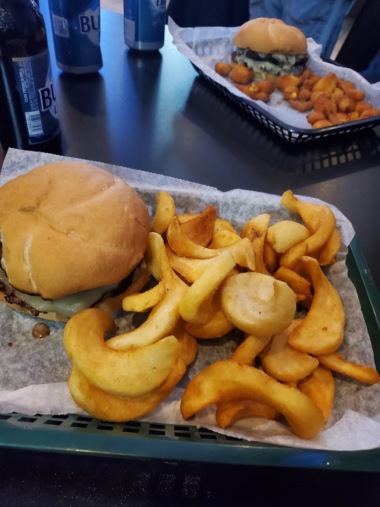  The Landing Bar &Grill