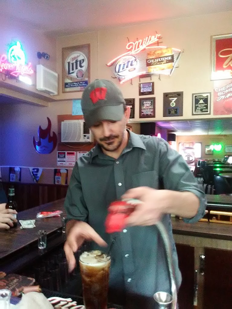  Mug-Z's Pub & Grille