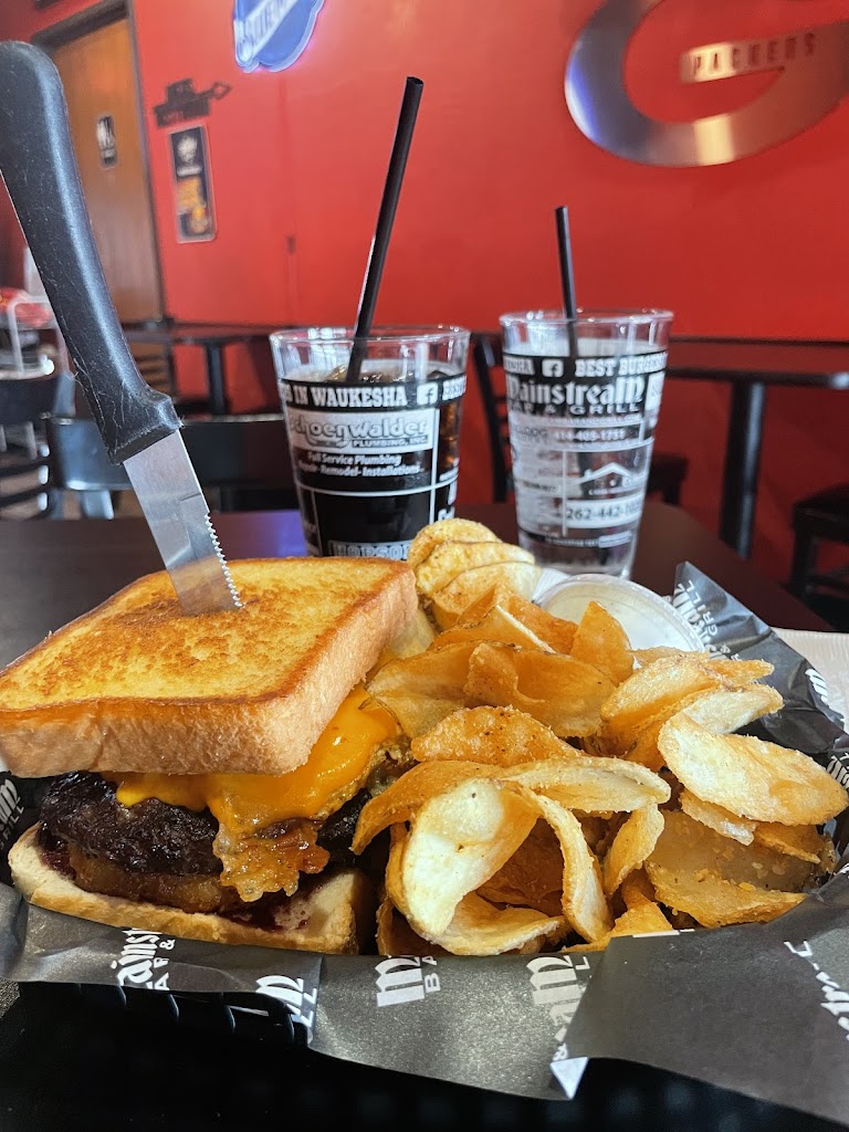  Mainstream Bar and Grill