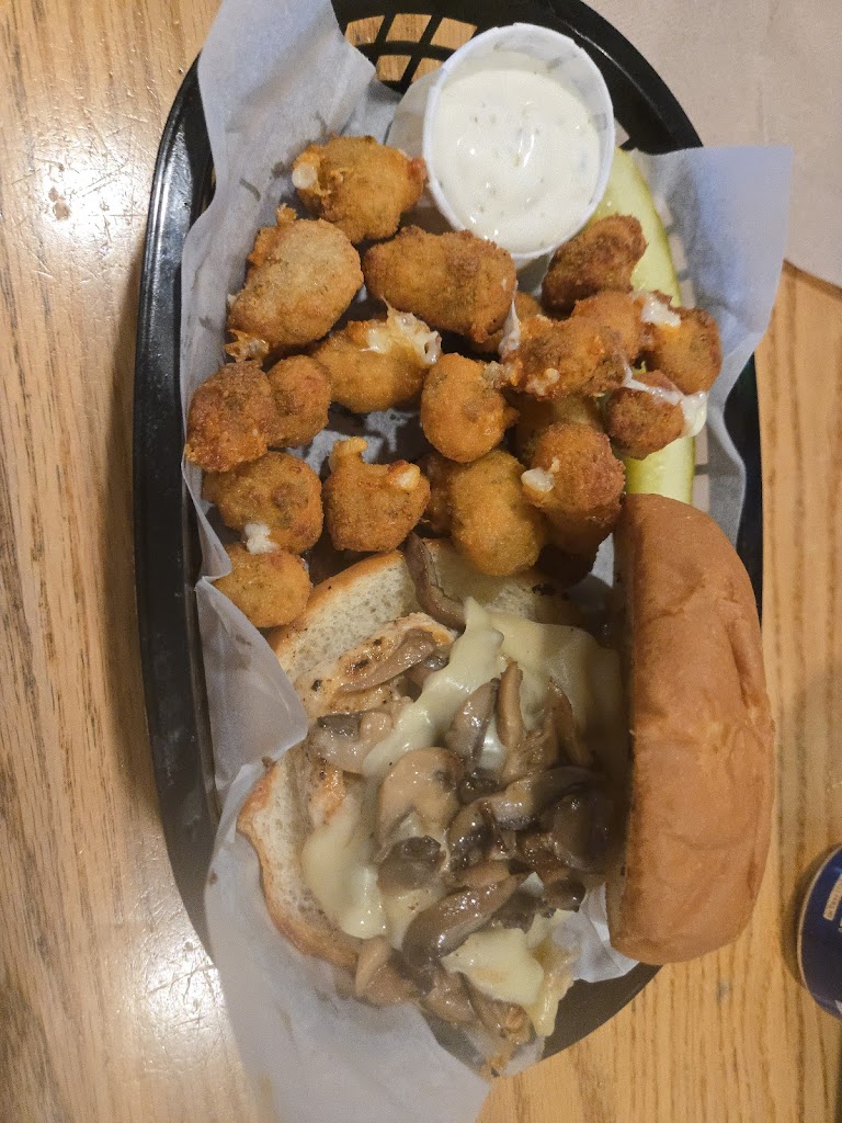  Kyote's Den Bar & Grill