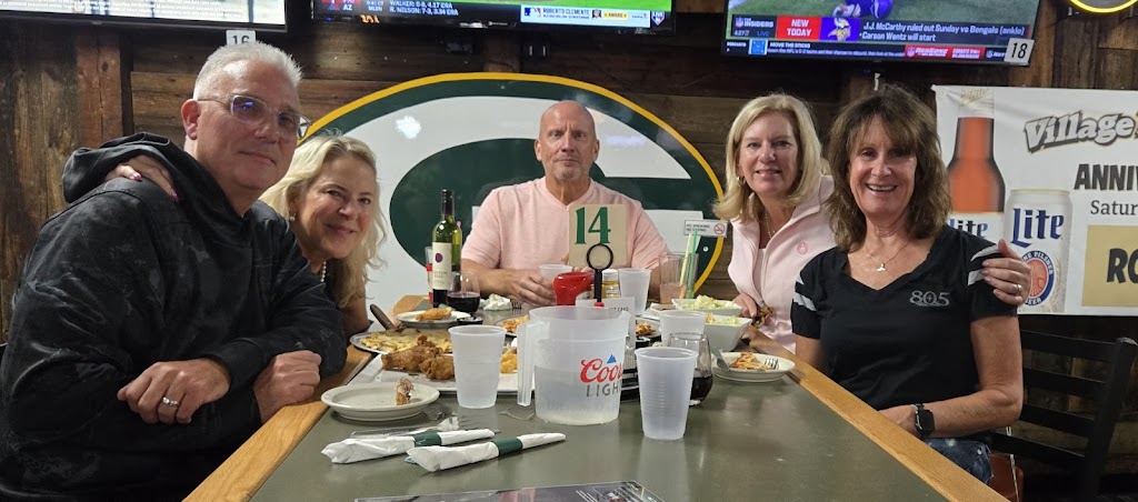  Village Inn Sports Bar, Grill & Pizzeria