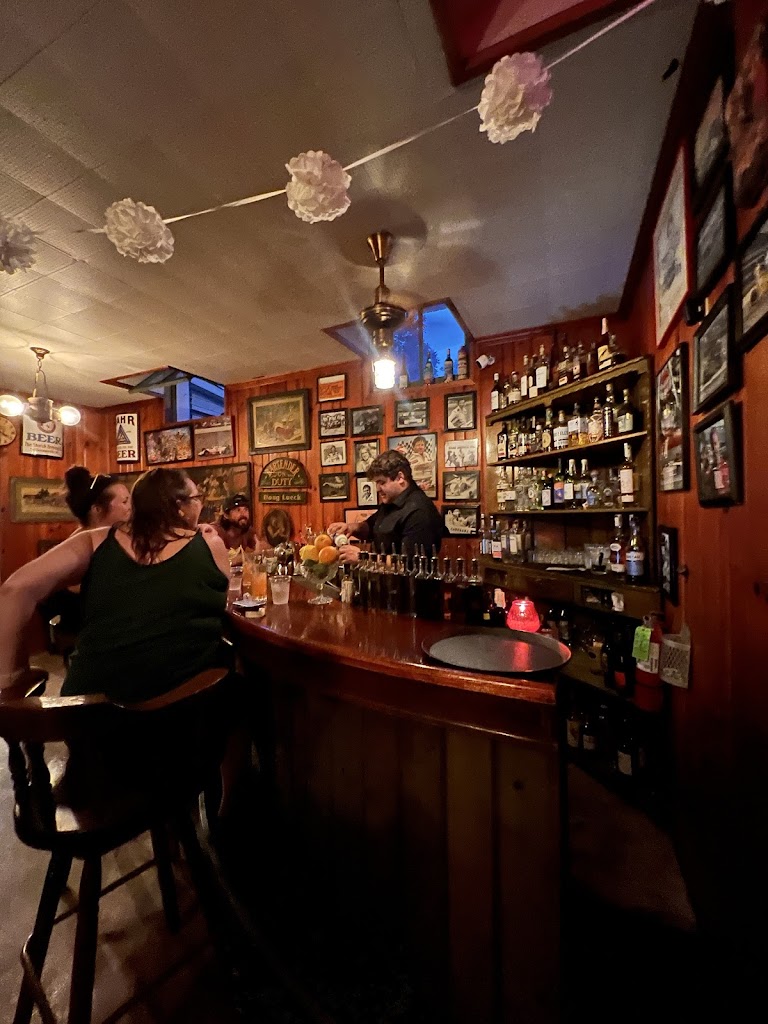  PAM'S Dining Room & Cocktail Bar