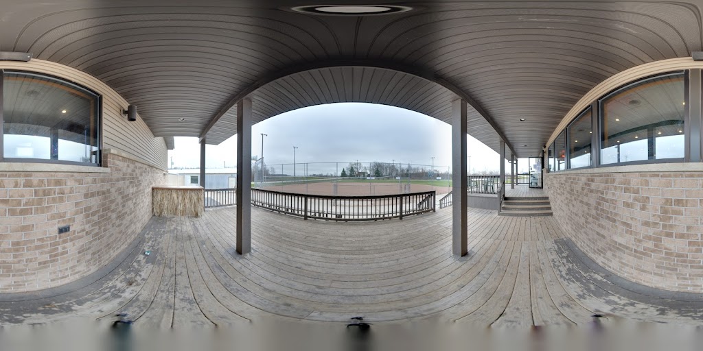  Circle Tap Bar & Grill