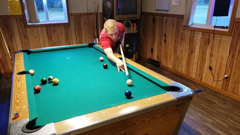  Roundabout Bar & Grill