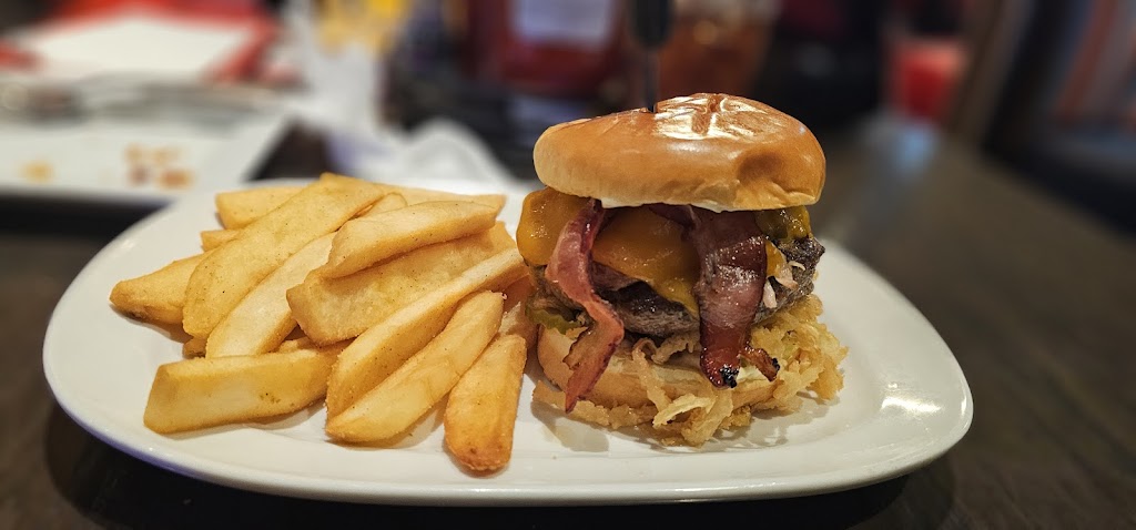  Red Robin Gourmet Burgers and Brews