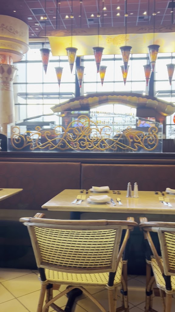  The Cheesecake Factory