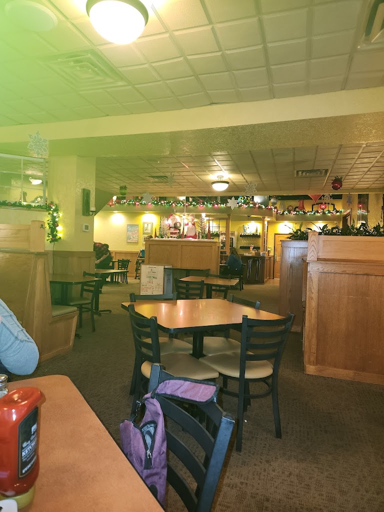  Antoinette's Casual Dining