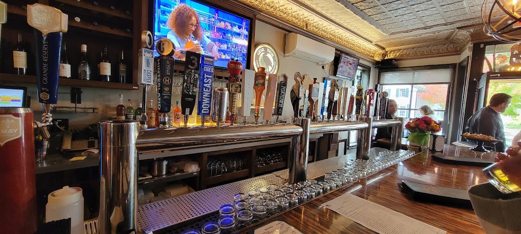  Stilt House Gastro Bar