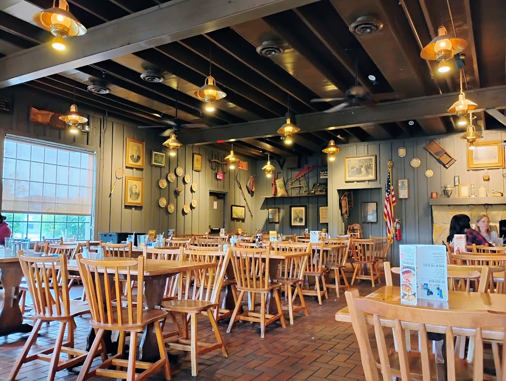  Cracker Barrel Old Country Store